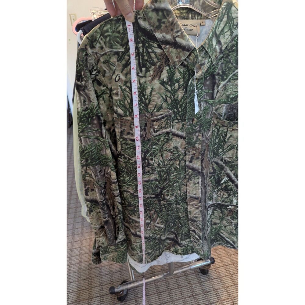 Cedar Creek Camo Button Up Shirt Size Medium